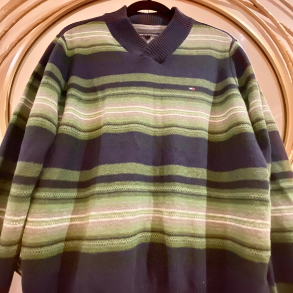 Tommy Hilfiger Sweater - Picture 4 of 4